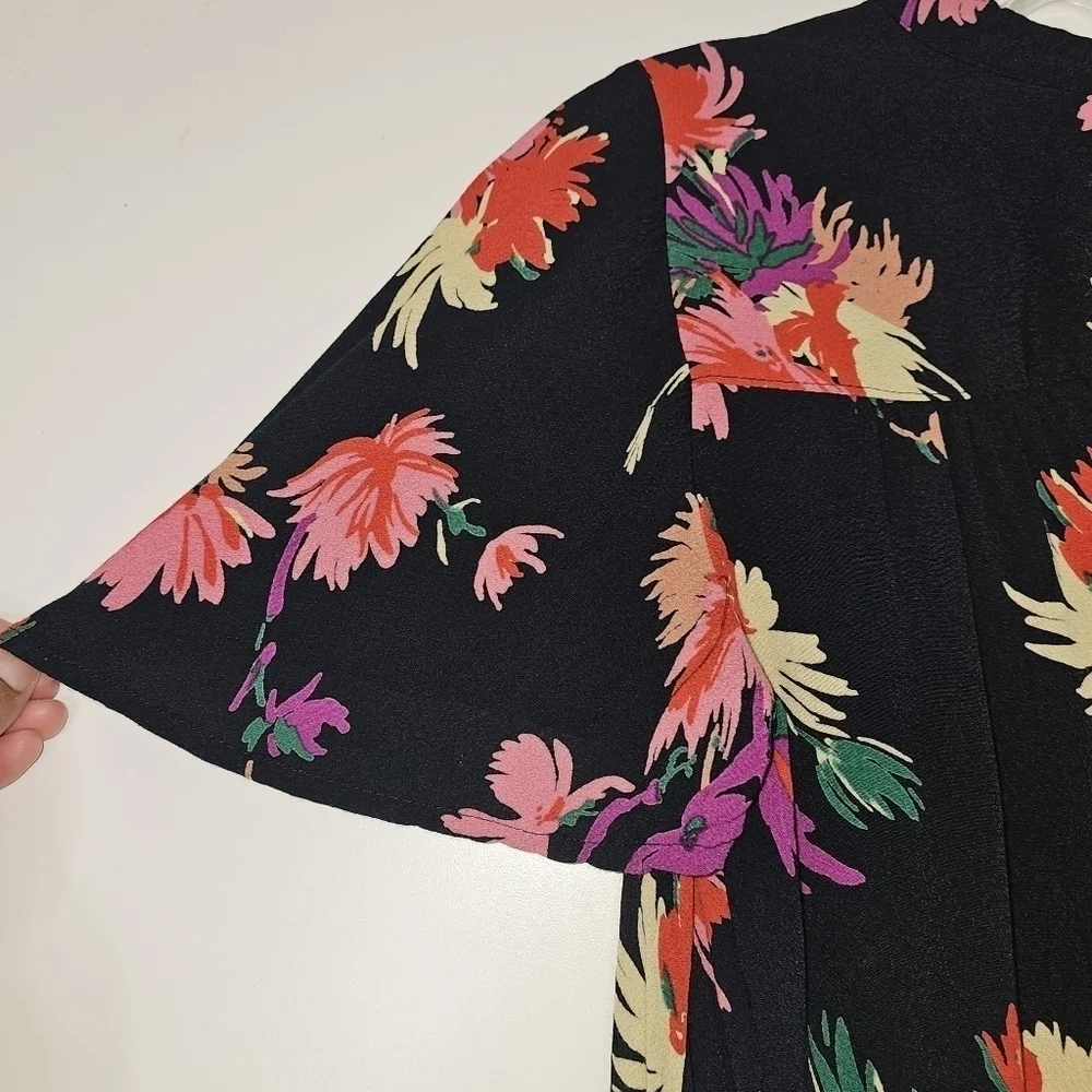 ANTHROPOLOGIE Maeve Black Bella Floral Choker Top Size L